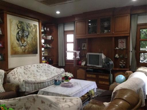42847 - 2-story house for sale, area 203 sq m, Ngamwongwan, near the expressway.