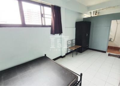 39998 Ramkhamhaeng apartment for sale, 61 rooms, good location, behind Ramkhamhaeng University.