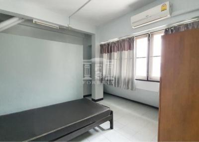 39998 Ramkhamhaeng apartment for sale, 61 rooms, good location, behind Ramkhamhaeng University.