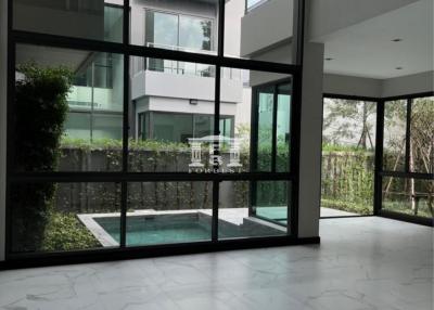 42807 - 3-story house for sale, area 76.1 sq m., Nakhon In, Ratchaphruek, near The Walk.