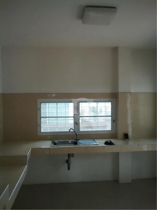 38345-2-story detached house for sale, Wongwaen-Pracha Uthit, area 75 sq m.