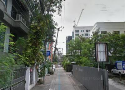 491 Sqm. Building listed for ฿ 13,000,000.