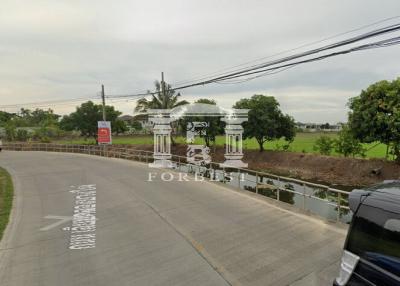 41584 - Land for sale, area 26-0-32 rai, along Khlong Bang Phai. 600 meters from Wat Lat Pla Duk Road.