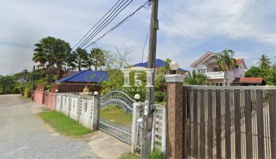 42512 - 2-story house for sale, 200 sq m, Phutthamonthon Sai 1, near Phra Thep Tad Mai Road.