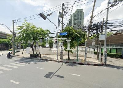 37820-Land for sale, Taksin-Sathorn (next to the main road), area 1 rai 107 sq wa