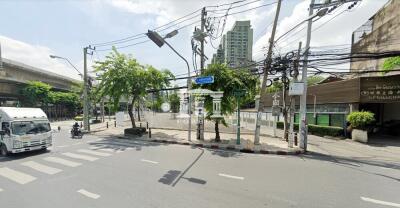 37820-ขายที่ดิน ตากสิน-สาทร (ติดถนนใหญ่) เนื้อที่ 1 ไร่ 107 ตร.ว.