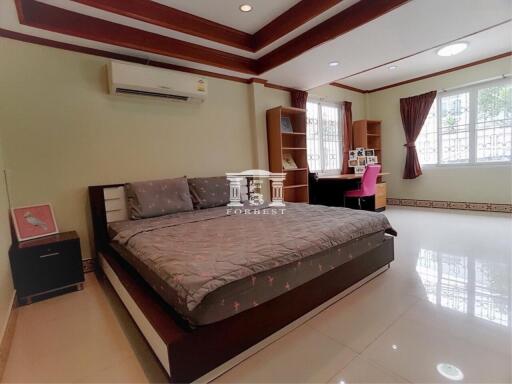 42443 - Beautiful house for sale in the heart of the city, near MRT Cultural Center. Asoke Din Daeng Road, area 60 sq m.