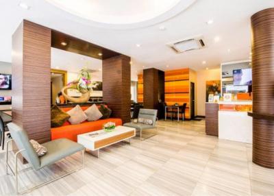 39220 - Apartment 47 rooms, Soi Sukhumvit 41, BTS Phrom Phong, near Emquotiar.