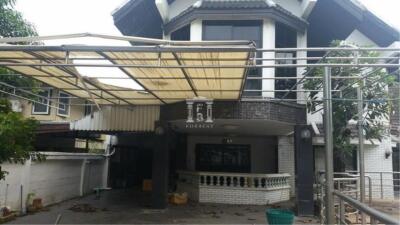 37572 -Single house for sale, Tiwanon Road, Ngamwongwan, 3.5 floors, area 130 sq m.