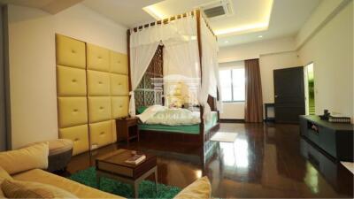 90102 - Large house for sale with swimming pool. Octagonal Pavilion Next to Ban Mai Canal Shady atmosphere, Tiwanon Road