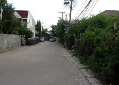 11621 - Land for sale, Ratchada-Lat Phrao Road, 311 sq m, near Meng Jai intersection.