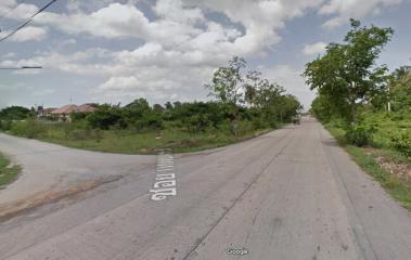 38132-Land for sale, Thep Nakhon Road (Malai Man), area 15 rai.