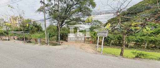 42387 - Land for sale 6-2-21 rai Ramkhamhaeng 143/1 near The Paseo Ramkhamhaeng.