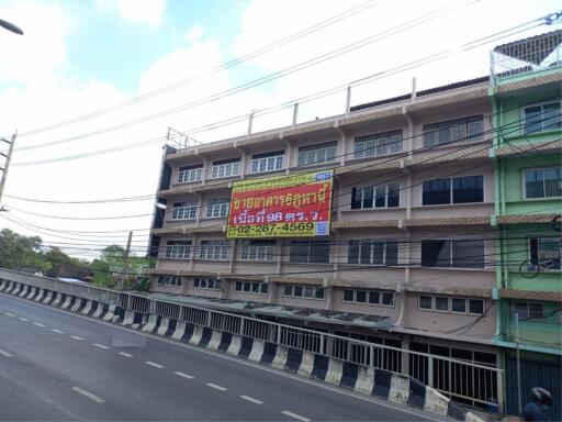 42755 - Petchkasem commercial building for sale, 4 floors, 6 units, area 98 sq wah, near Seacon Bang Khae.