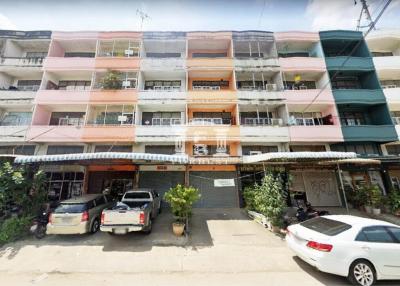 42520 - Commercial building for sale, Ramkhamhaeng 68, 4.5 floors high, 2 units, near NIDA University **Sold with tenant.