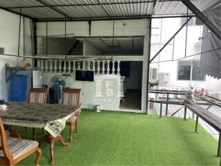 90212 - Commercial building for sale, Sirindhorn Road, area 87.8 sq wah, near Sirindhorn BTS station.