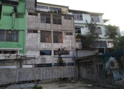 38702-4-story commercial building for sale, Pattanakarn Road, area 32 sq wah