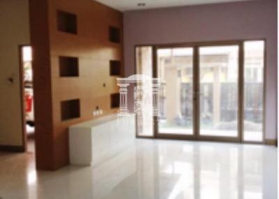 37392 - Single house, Nonsi Regent, Ratchaphruek Road, 62 sq m.