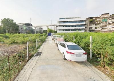 34654 - Land next to the BTS station, Lat Phrao Road 69, area 3 rai 129 sq m, can be built high (city plan 63)