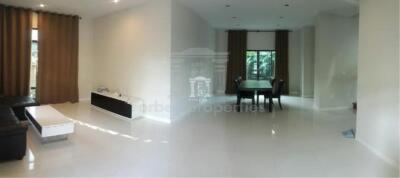 35939 - Single house 78 sq m along Ekamai-Ramindra Expressway.