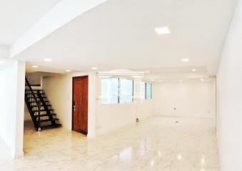 41631 - 2-story detached house for sale, Khlong Tan Niwet, area 79 square meters.