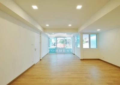 41631 - 2-story detached house for sale, Khlong Tan Niwet, area 79 square meters.