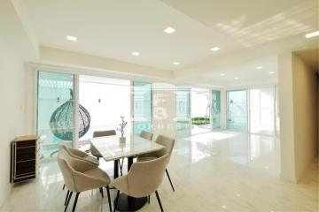 41631 - 2-story detached house for sale, Khlong Tan Niwet, area 79 square meters.