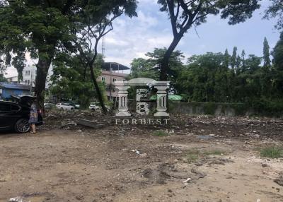 41542 - Pleasant location, Pattanakarn 32 land, suitable for building a luxury townhome project. or build a residential house