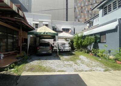 90622 - Land for sale 69.8 sq.wa. Charoennakorn, opposite ICONSIAM.