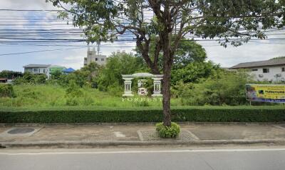 36980 - Sukhumvit 105 Rd., Land for sale, area 1.9 acre