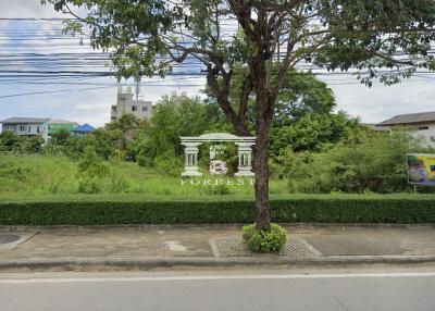 36980 - Sukhumvit 105 Rd., Land for sale, area 1.9 acre