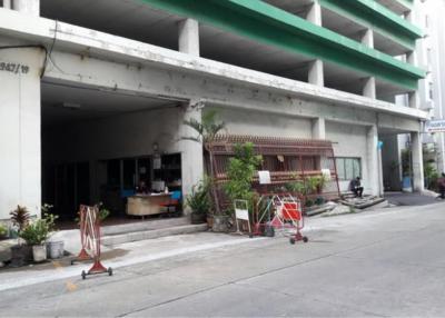 31825 - Ramkhamhaeng Road, office building, area 1,572 sq m.