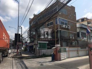 37211 - Srinakarin Road for sale, commercial building, 4.5 floors, 156 sq m.