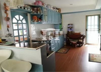 42039 - House for sale with swimming pool, Modern style, area 134 sq m, Phatthanakan Road 54.