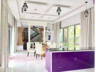 90136-Large house for sale in Rom Mai Chai Le Village, 855 sq m, beautiful picture, width 40x 40 meters.