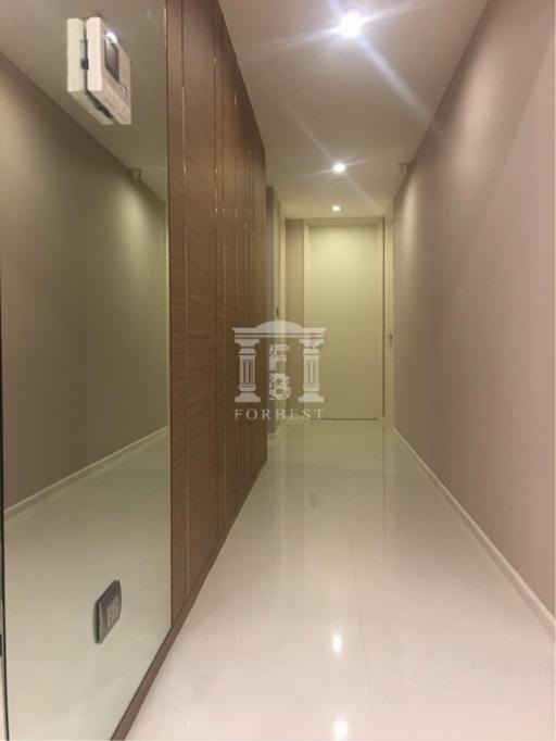 39672 - Condo for sale The Bangkok Sathorn. Next to Charoen Rat intersection, area 116 square meters.