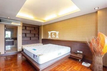 43739 - Selling at a special price! Low Rise Condo, Supreme Ville Yen Akat, 3rd floor.