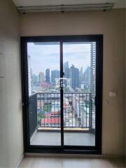 42548 - Condo for sale C Ekkamai 30.39 sq m., 42nd floor.