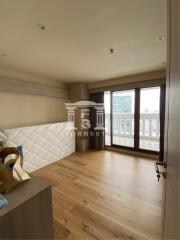 90281 - Condo for sale RCK State Tower Silom, usable area 179.62 sq m.