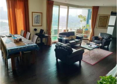 39781 - Condo for sale, Watermark Charoen Nakhon, beautifully decorated, luxury furniture, good view, next to the Chao Phraya River.
