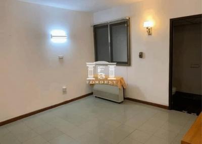 90547 - Condo for sale, Ping Pha Condo, Pattaya, area 128 sq m, 3rd floor.