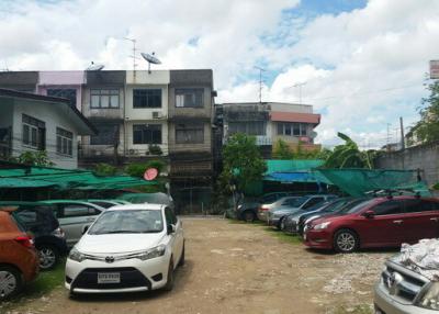 37473 - Land for sale Charoenrat Road, area 226 sq m, in a community area. Near Asiatique