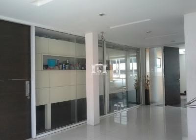 43430 - Sukhumvit 39, Office building for rent, area 1100 sq m,