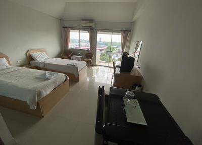 43444 - Hotel for sale, 70 rooms, Khlong Luang, Pathum Thani.