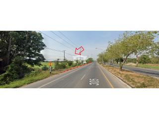 43447 - Land for sale, area 112-3-48.2 rai, next to Rangsit-Nakhon Nayok Road.