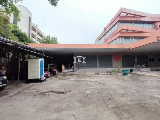 43503 - 3-story office building for sale, area 398 sq w., Srinakarin Road.