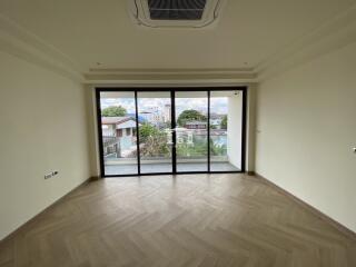 43535 - 3-story, Lat Phrao Road 81, area 100 sq m., House for sale