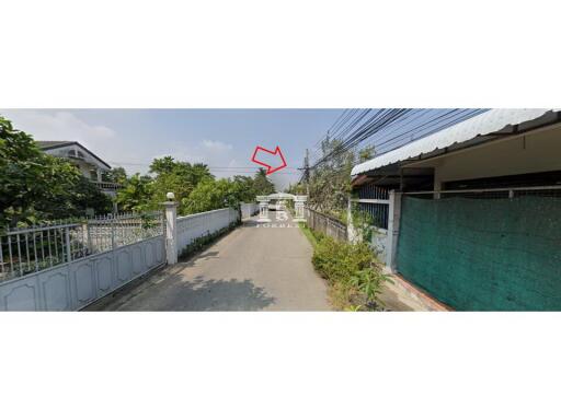 43561 - Land for sale with buildings, Phetkasem Road, area 3-0-68 rai, near MRT Lak Song.