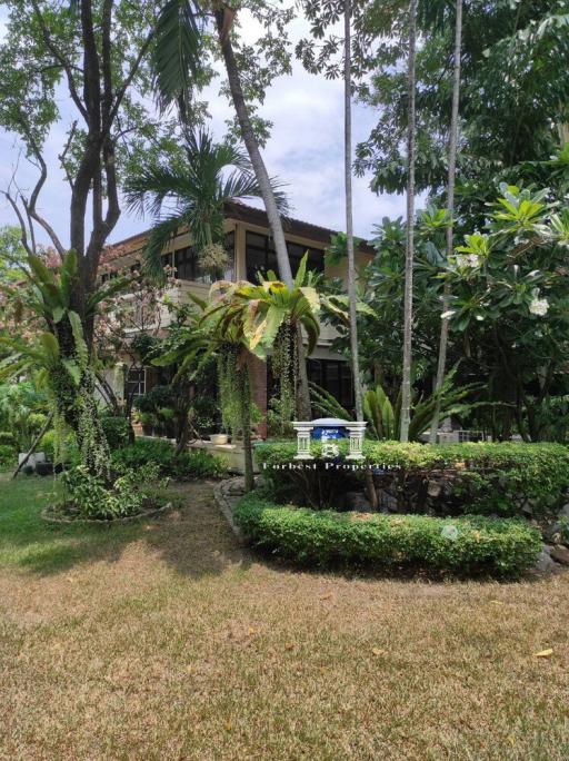 43621 - Land with house for sale, Lat Phrao 101, area 318 sq w., near BTS Lat Phrao 101 station.