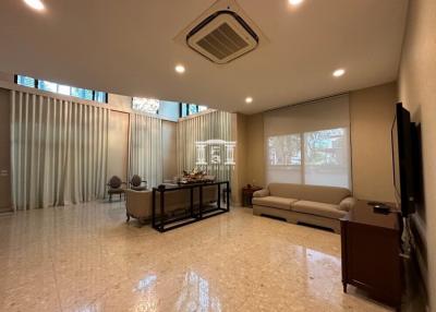 90846 - Grand Bangkok Boulevard Project. Ratchada-Ramintra 2, House for sale/rent